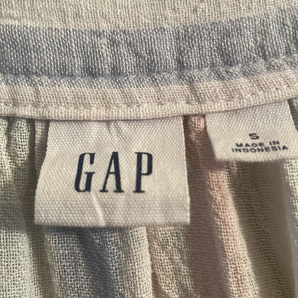 GAP Spring Color Tunic - Picture 2 of 5